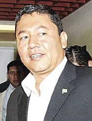 Wilfredo Salgado a paso firme a la reelección