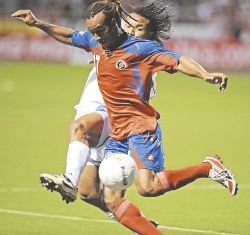 FBL-WC2010-CRI-HON