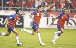 SOCCER-WORLD/