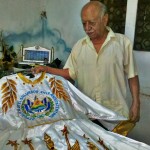 “Es un orgullo vestir a la Virgen de La Paz”