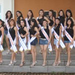 Candidatas a reina del 53º Carnaval de San Miguel posan en traje de baño