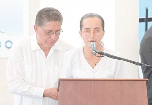 Emotivo. Entre llantos al recordar a toda su familia masacrada, María Márquez pidió al Estado justicia ante la masacre de El Mozote, ocurrida en 1981.