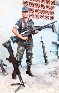  Soldado.  En  el Ejército en 1984, Willian utilizó una ametralladora  M-60. Su área de operación durante el conflicto fue el volcán de San Salvador y el cerro de Guazapa.