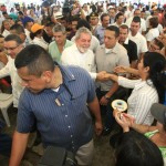 Cientos de personas se dieron cita en la Puerto El Triunfo  para brindar la bienvenida al expresidente de Brasil, amigo muy cercana a la gestión de Funes, que visitó la región en el marco del lanzamiento del programa presidencial Territorios de Progreso.